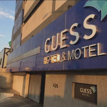 Guess Hotel & Motel Гуарульос Екстериор снимка