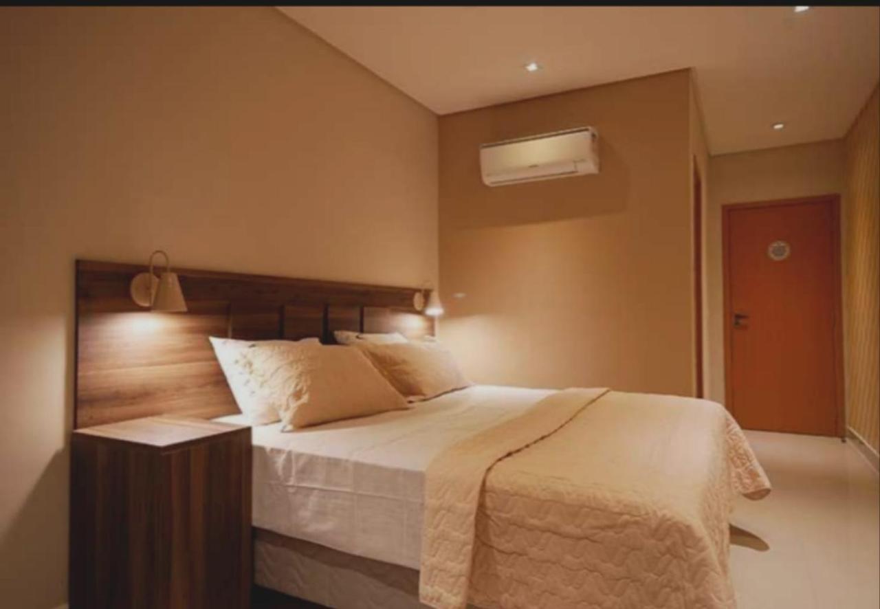 Guess Hotel & Motel Гуарульос Екстериор снимка